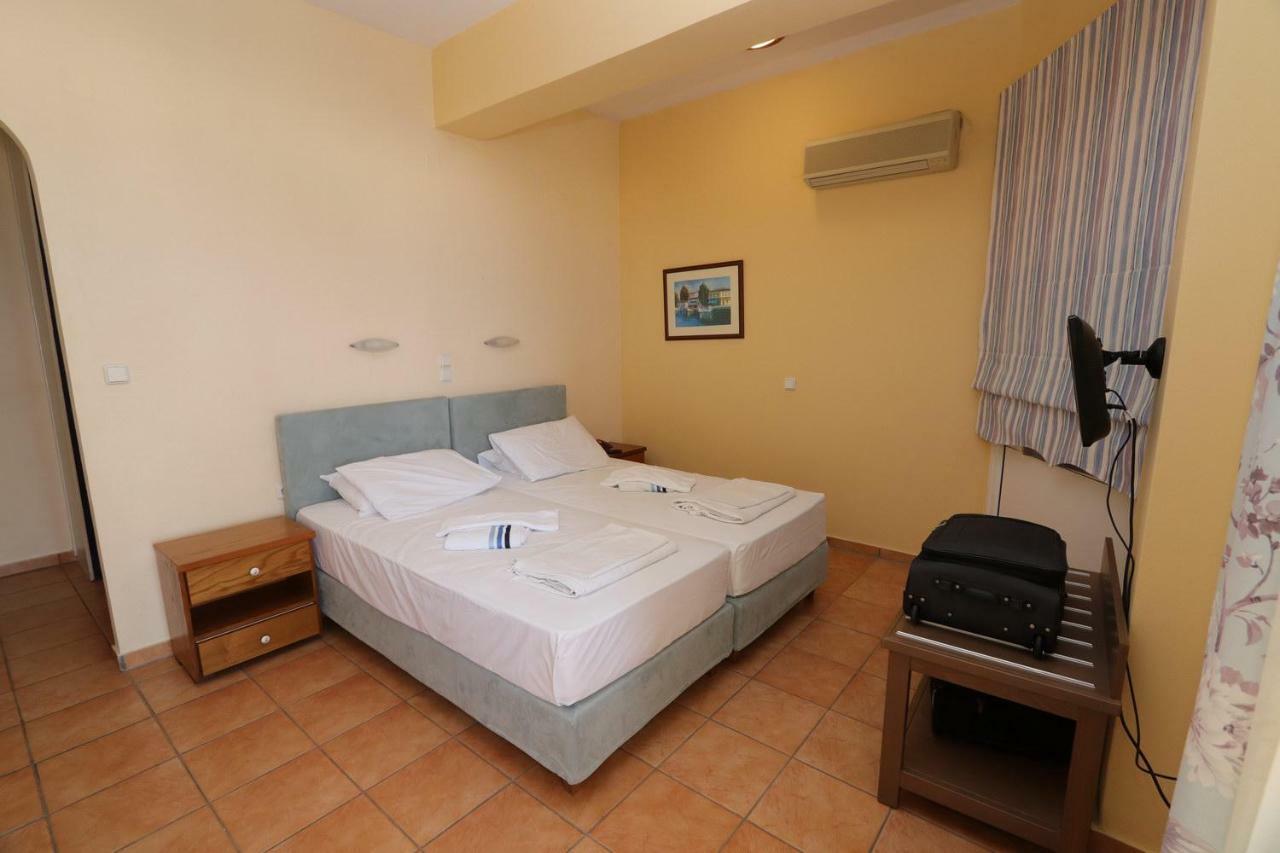 Aparthotel G. Kiapekou Loutra Edipsou  Exterior foto